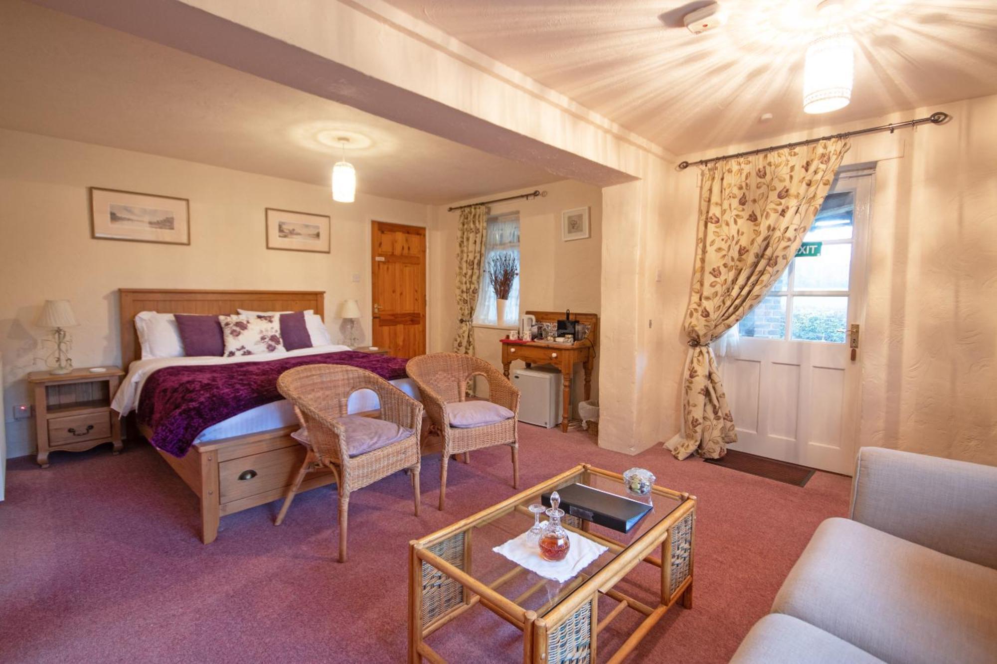 Magpies Lodge Slinfold Εξωτερικό φωτογραφία