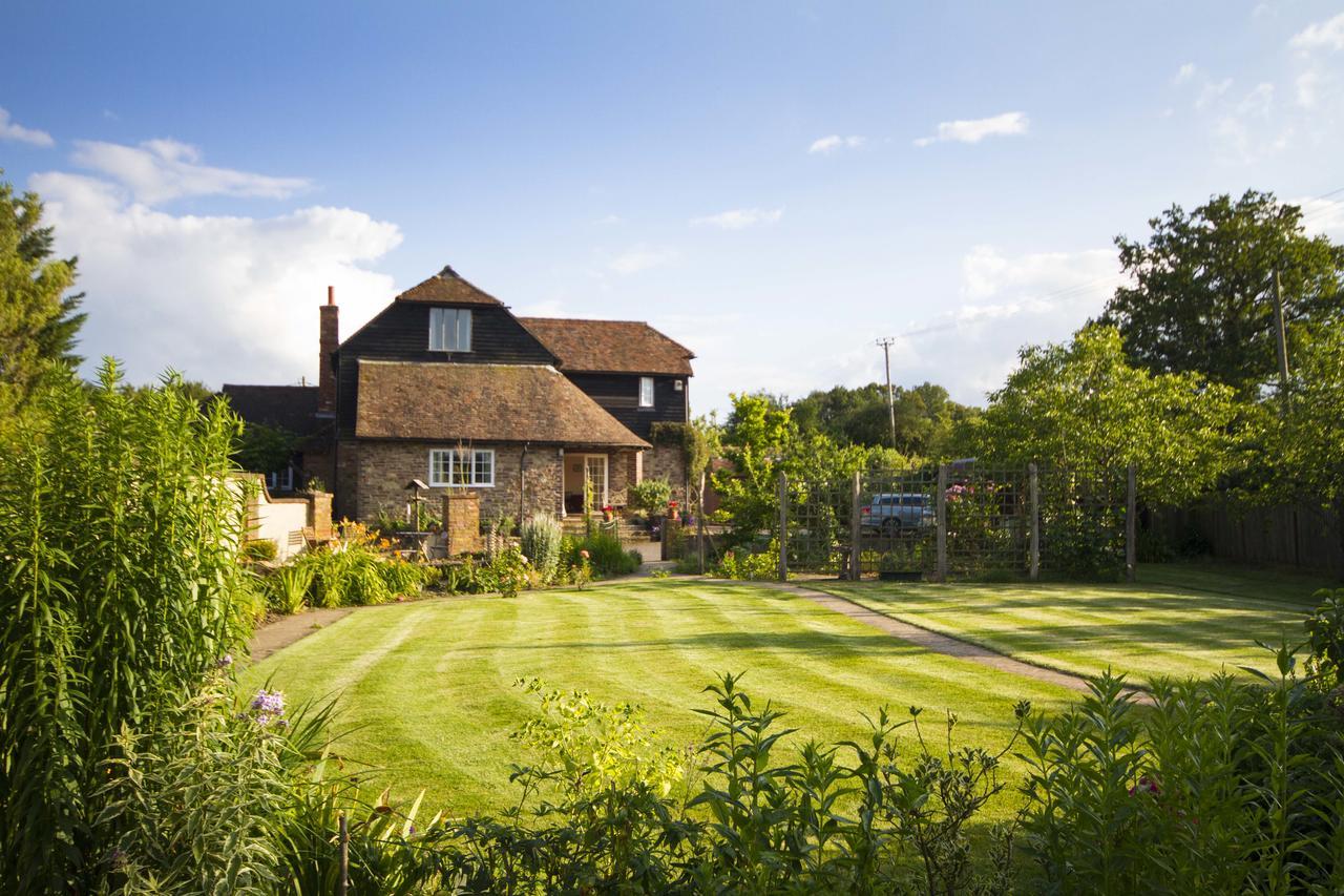 Magpies Lodge Slinfold Εξωτερικό φωτογραφία