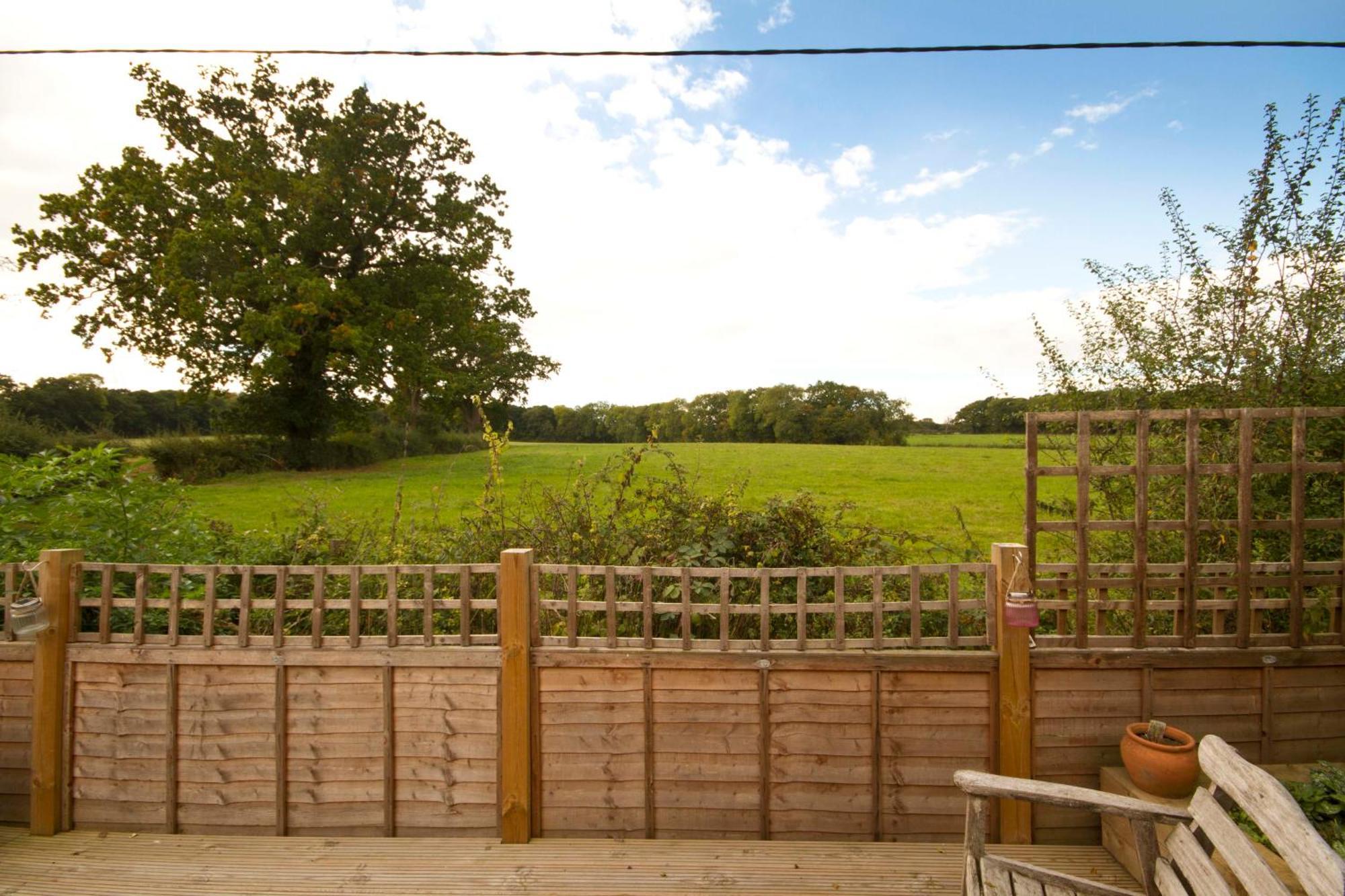 Magpies Lodge Slinfold Εξωτερικό φωτογραφία